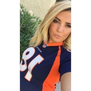 Meet your Posher, Tay